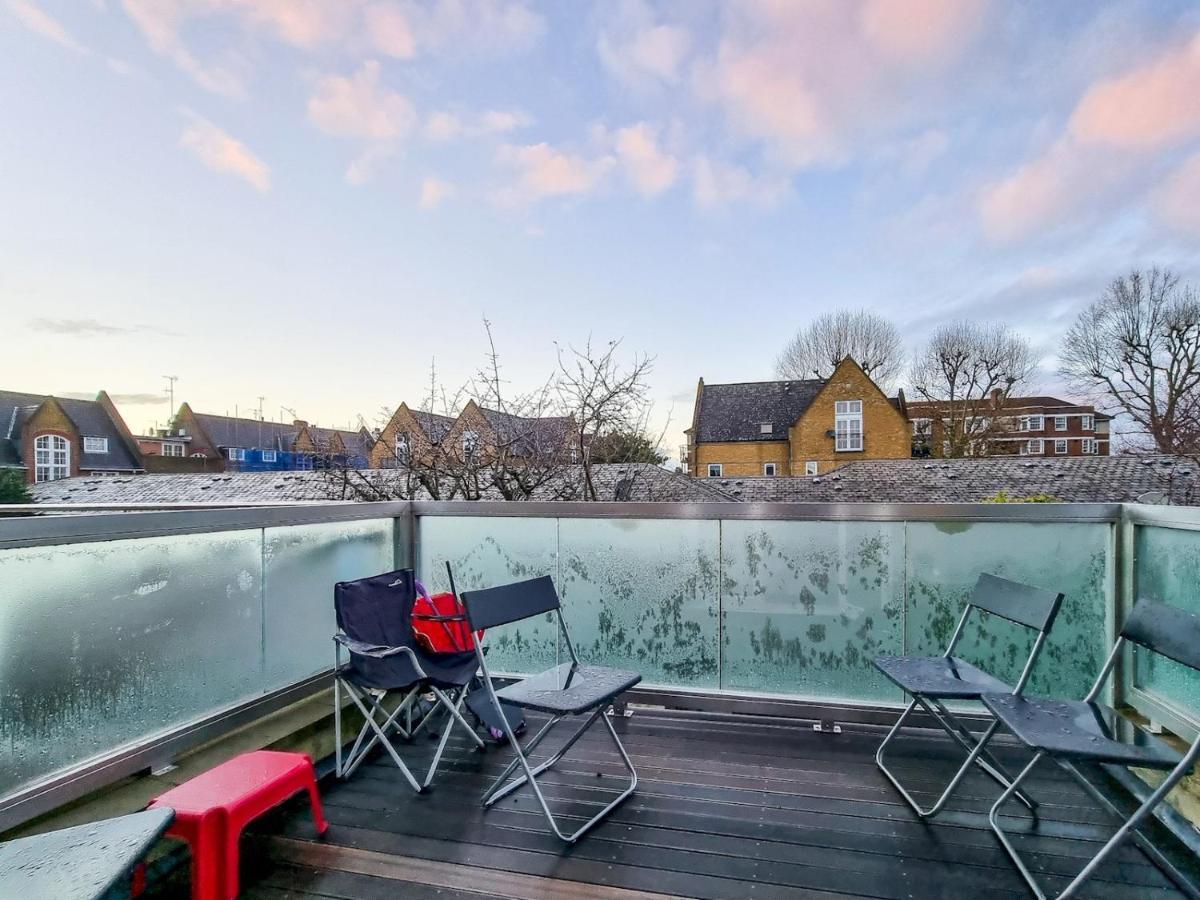לונדון Pass The Keys Family Friendly 2 Bedroom Gem In Shepherd'S Bush מראה חיצוני תמונה